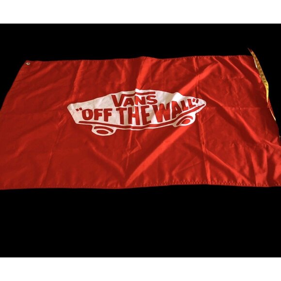Vans Off the Wall Red Banner Flag with Grommets 28" x 45" - Picture 1 of 6